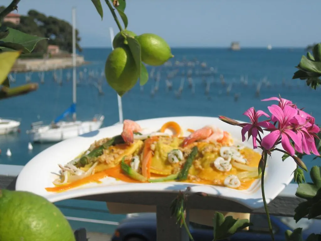 Royal Sporting Hotel Porto Venere 4*,  Italia